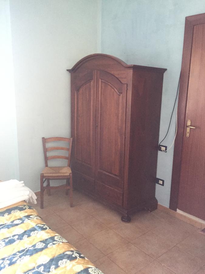 Hotel Il Castello 帕奥拉 外观 照片