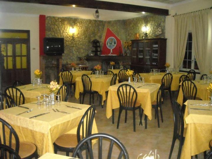 Hotel Il Castello 帕奥拉 外观 照片